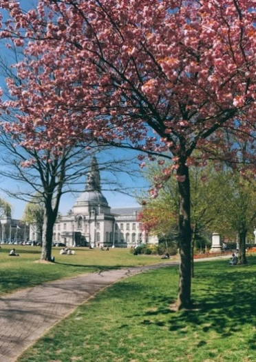 A green walk in the city centre